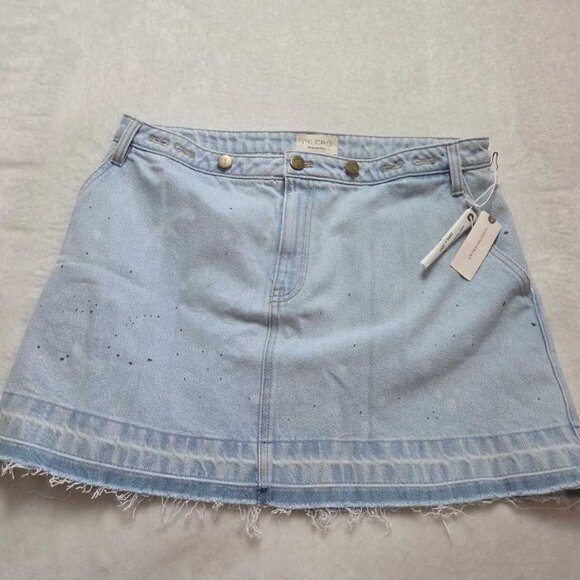 New 2 Anthropologie x Pilcro Reworked paint-splattered denim mini jean skirt - Picture 3 of 9